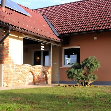 Vakantiehuis Pocitniska Hisa Soncni Vrh Spodnji Ivanjci