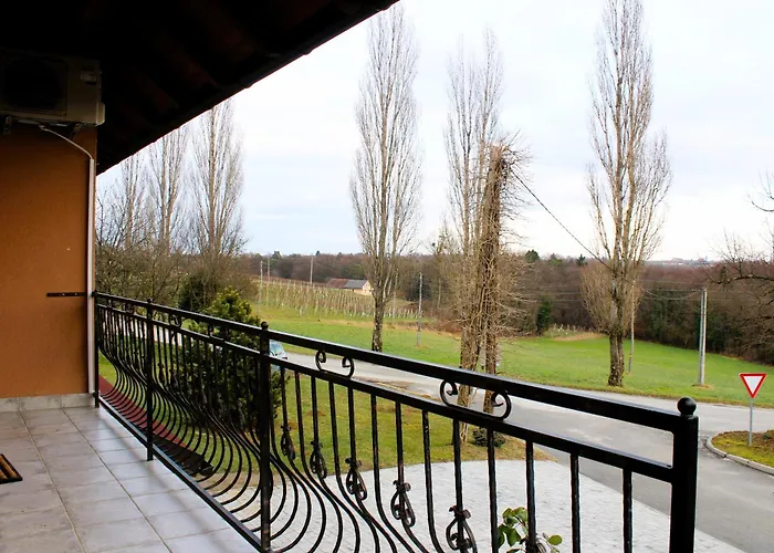 別荘 Pocitniska Hisa Soncni Vrh *