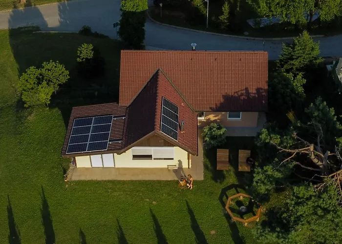 Pocitniska Hisa Soncni Vrh 別荘